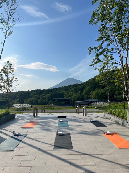 ニセコでの朝ヨガ