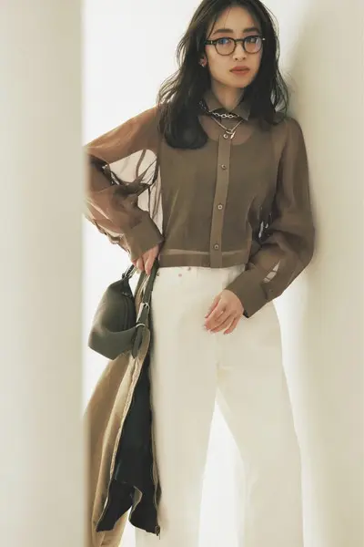 【4/2のコーデ】トレンドのシアーシャツは短丈でより今っぽく♡