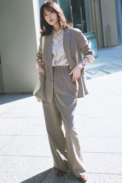 【4/27のコーデ】ニュアンスカラーのジャケパンできちんと感とこなれ感を一挙両得！