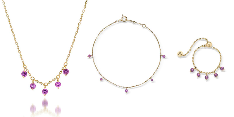 K10YGロードライトガーネットネックレス￥62,700、リング￥40,700、ブレスレット￥51,700