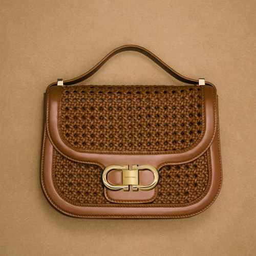 レザー編みのスモールバッグ