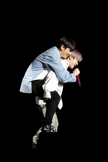 iKON