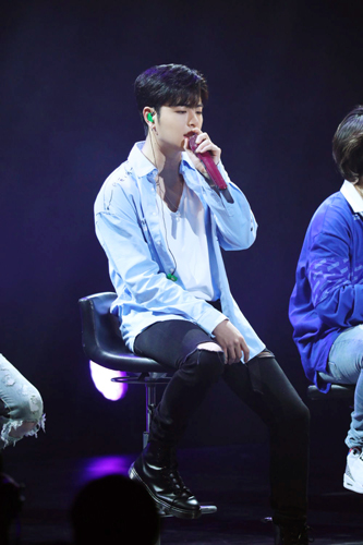 iKON