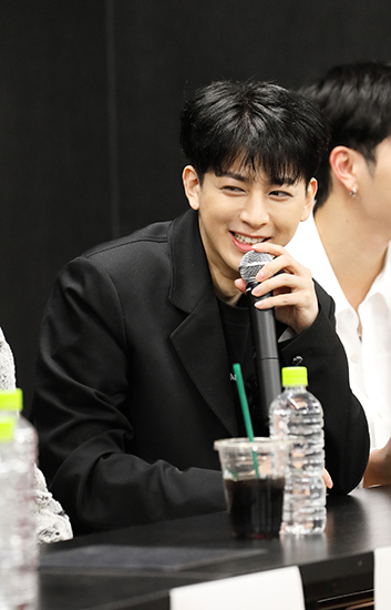 iKON