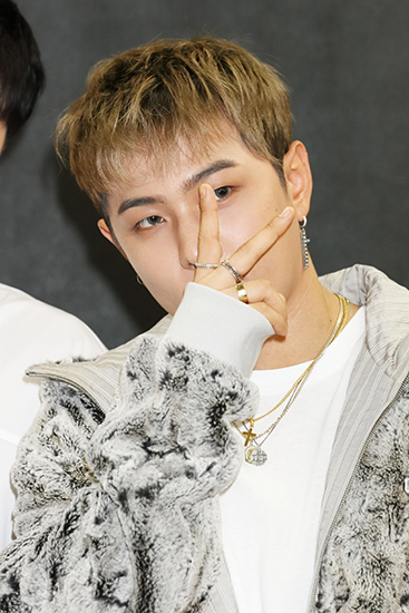 iKON