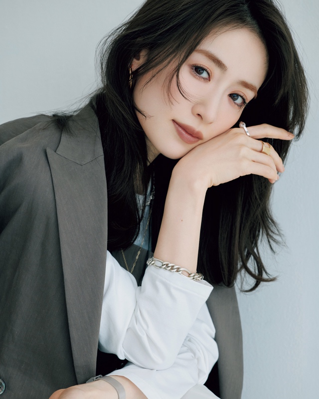 濃淡ブラウンメイク