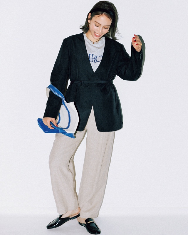 春ジャケットの休日コーデ