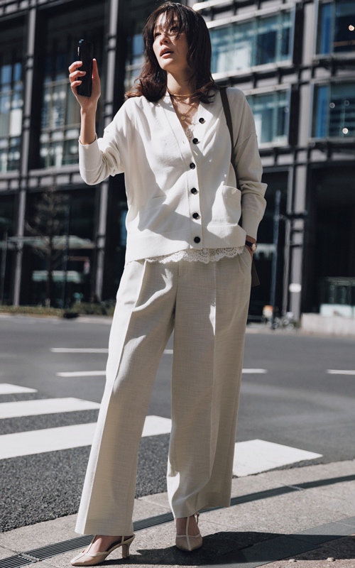 タックパンツコーデ