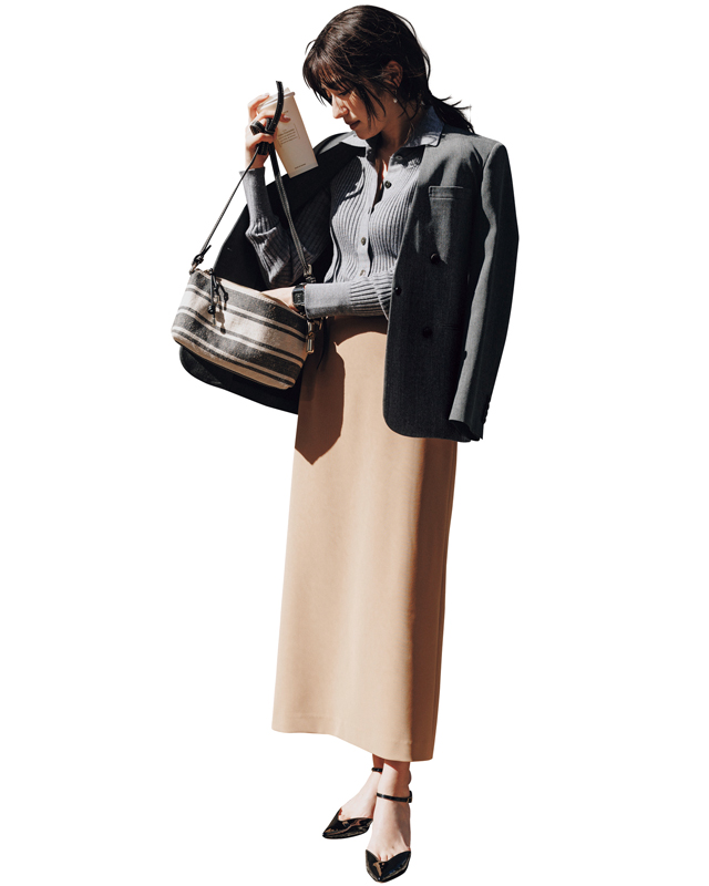 タイトスカートコーデ