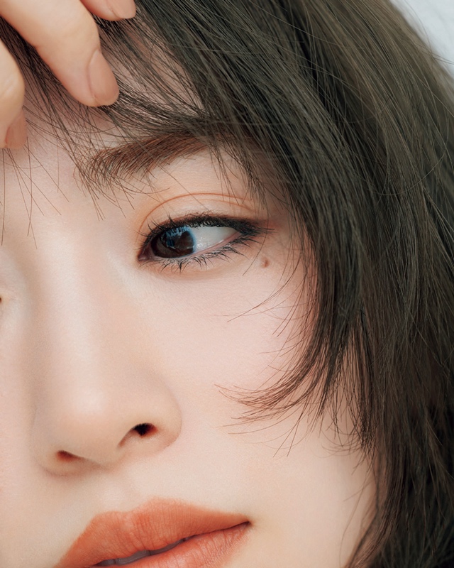 オレンジ アイメイク