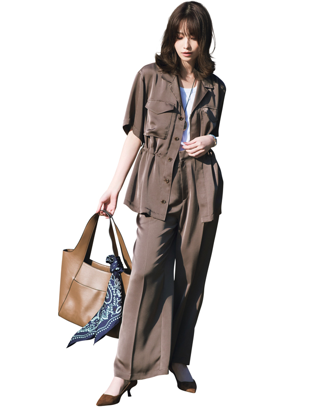 襟付きシャツセットアップコーデ