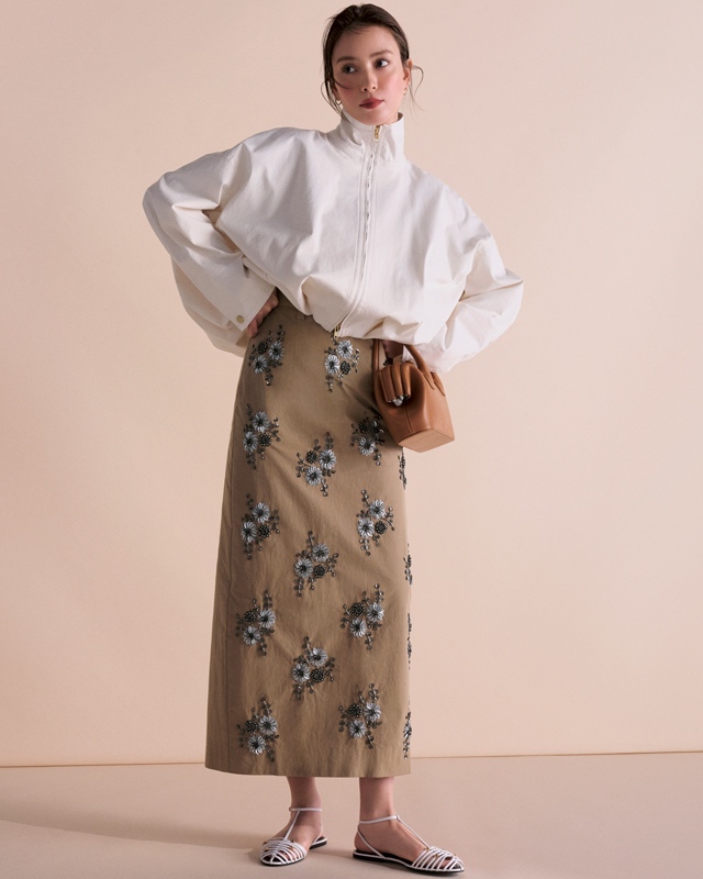 ラグジュアリーサンダルコーデ