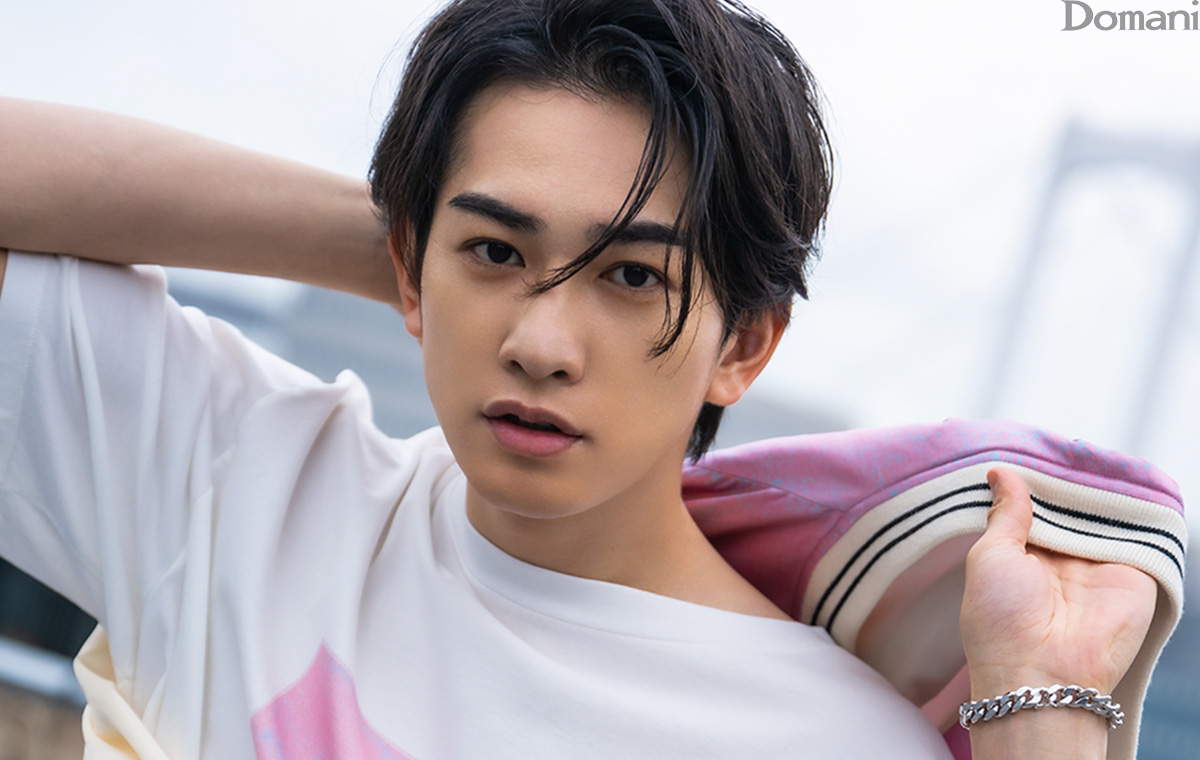 町田啓太さん Tシャツコーデ