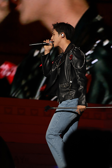 B1A4