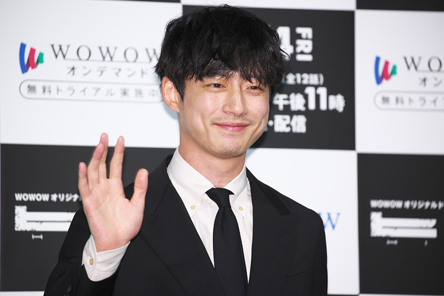 坂口健太郎,WOWOWオリジナルドラマ ヒル