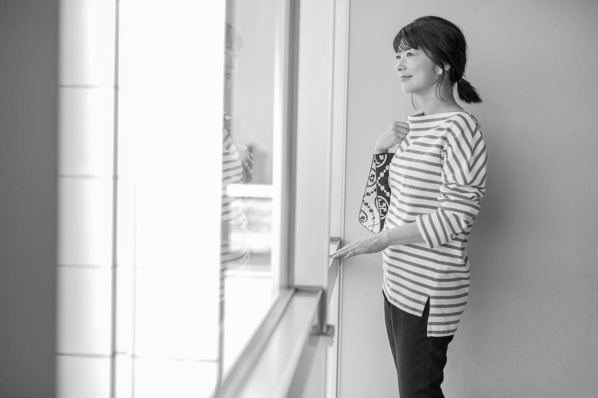 生野陽子さん横向き