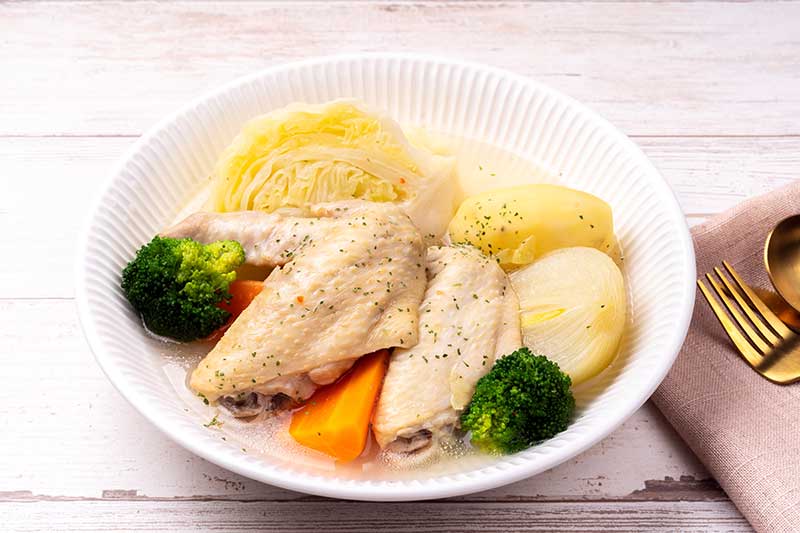 鶏手羽先のポトフ