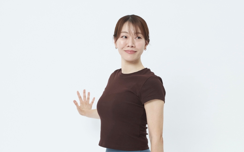 大胸筋ストレッチ：壁ver.④