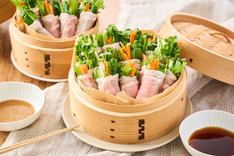 野菜の豚肩ロース巻 蒸籠蒸し