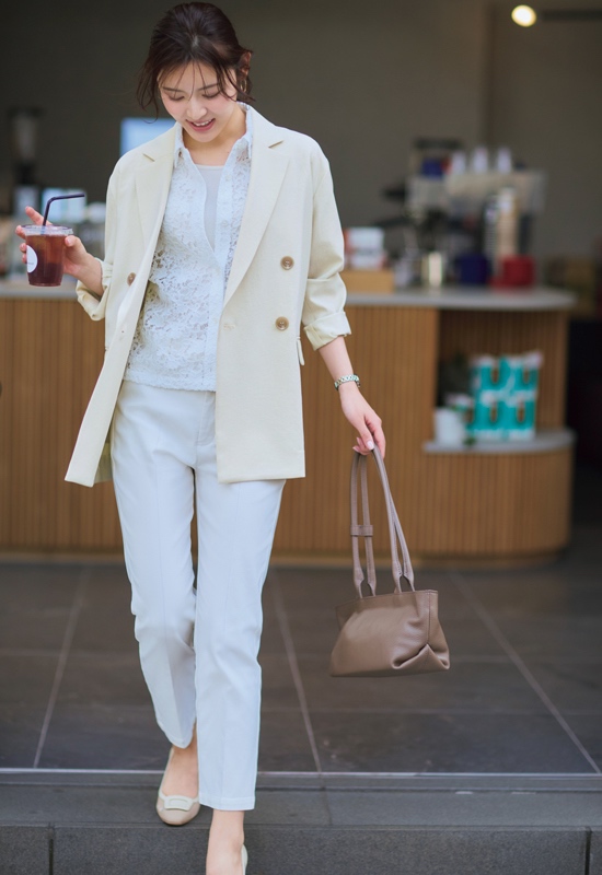 内勤ジャケットコーデ