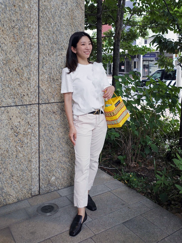 白Tシャツ×白パンツ