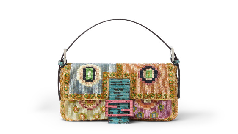 タイガーモチーフのビーズ刺繍