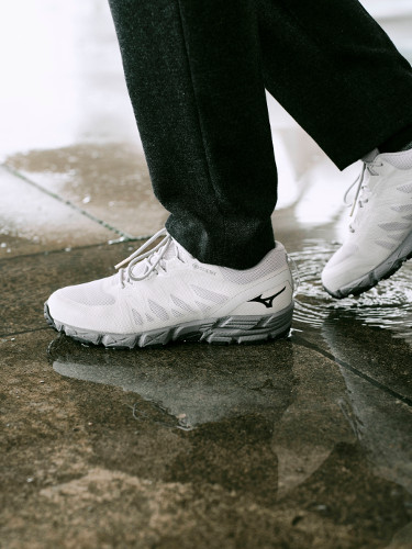 V2 GORE-TEX® HIKING SHOES着用例