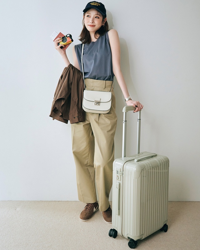 髙橋ひかる 旅行コーデ