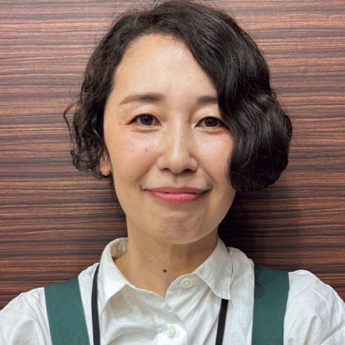 くまざわ書店西新井店 塩 里依子さん
