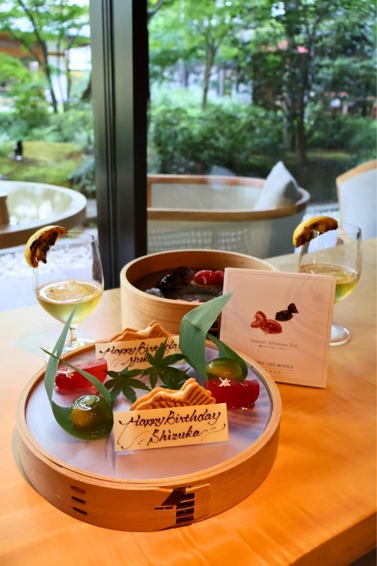 誕生日スイーツの写真