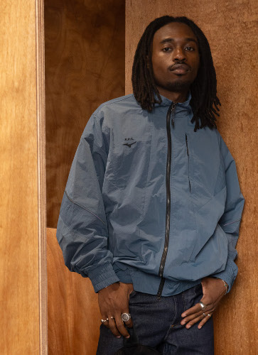 BLOUSON CONDOR着用例　ブルーグレー