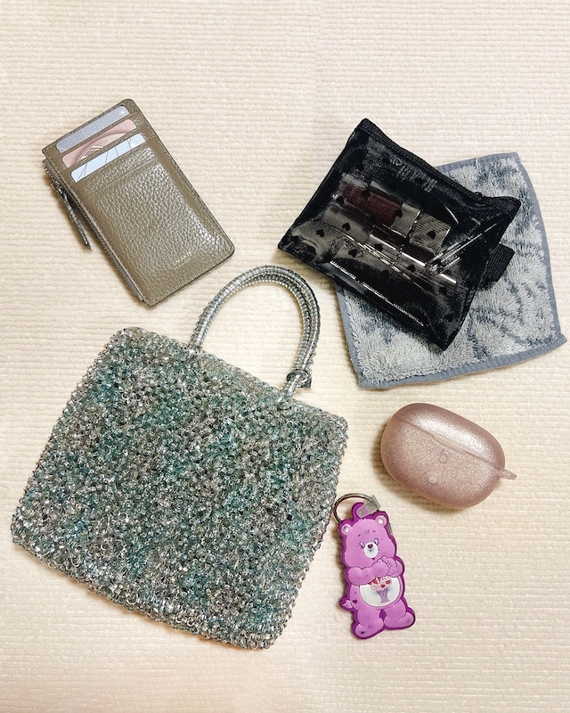 バッグの中身