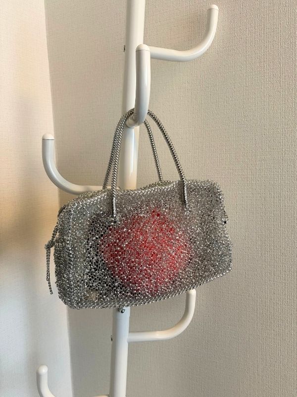 アンテプリマのバッグの写真