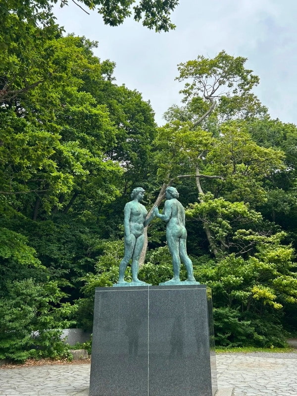 乙女の像の写真