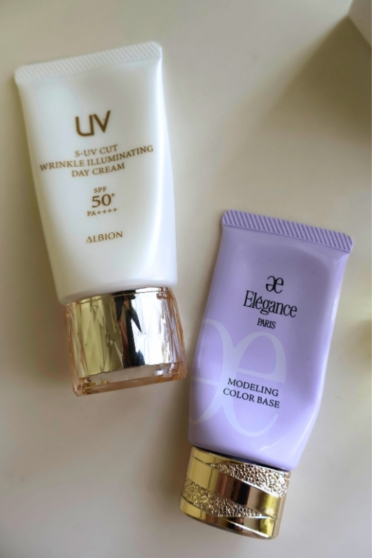 UVクリームとベースの写真