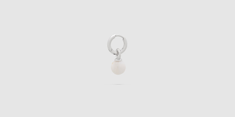 MOPピアス