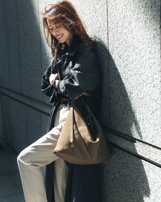 泉 里香 コート×ニット×パンツ