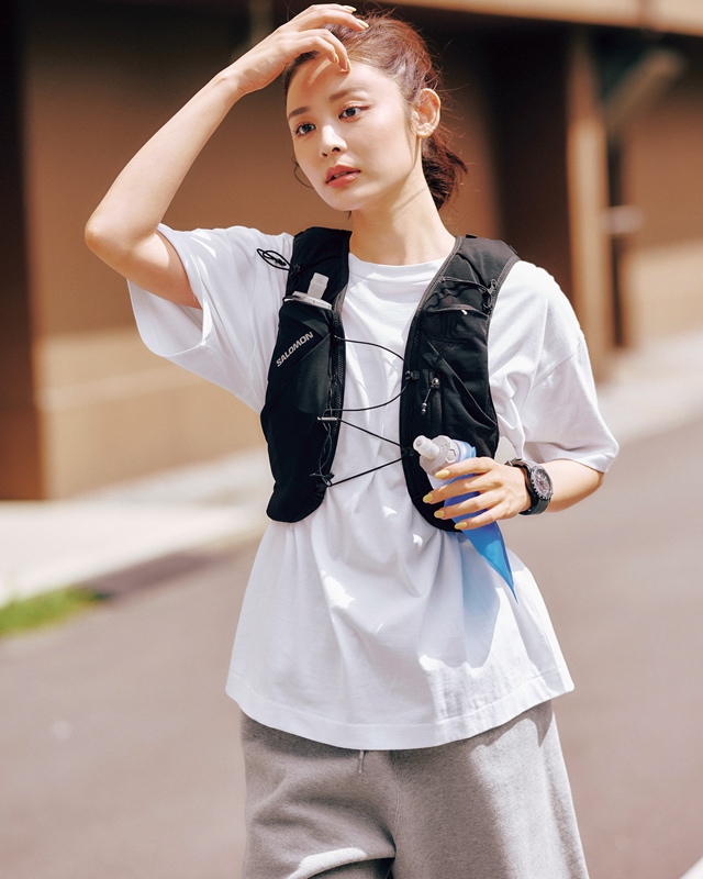 白T×ランニングベスト