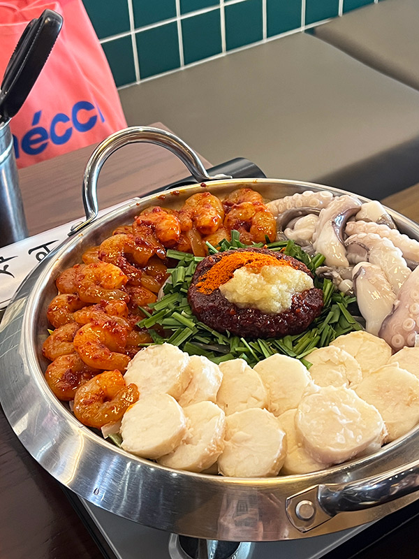 サウィ食堂のナッコプセ