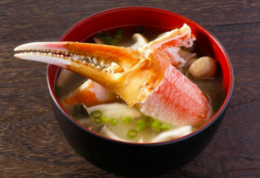 簡単余った蟹×残り物野菜と豆腐のお味噌汁