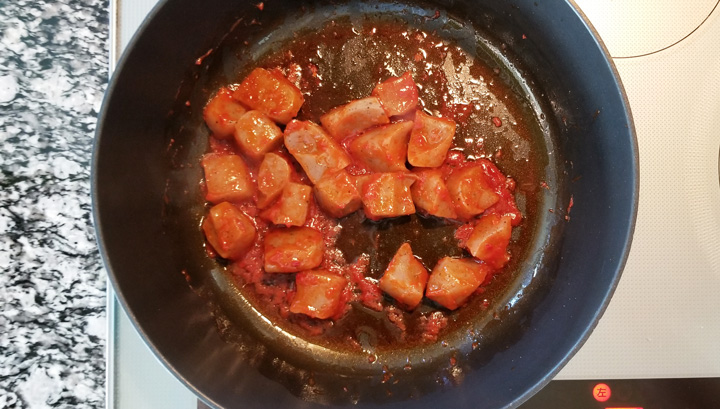 ヘルシー副菜「トマトと蒟蒻の炒め煮」